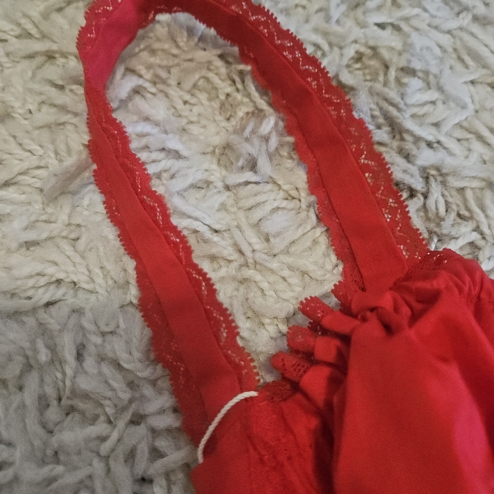 Red Sleeveless Dress - Picture 3 of 5